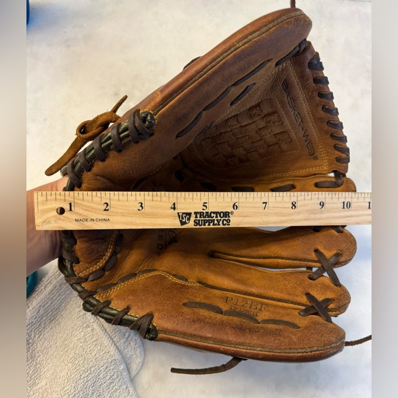 Rawlings P12BF 12” Right Hand Throw RHT Baseball Glove Brown Gently Used - Picture 13 of 13